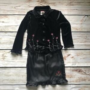 Girls 5 McKids Black Velvet Satin Holiday Button down blouse ruffle skirt outfit